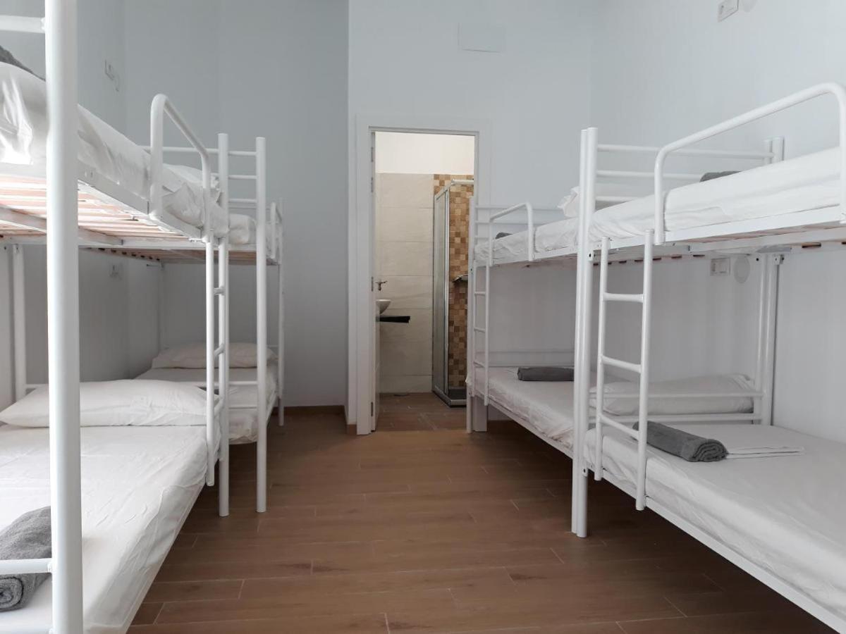 Hub Hostel סביליה מראה חיצוני תמונה